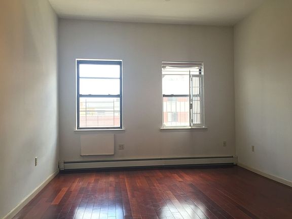 5th image of 2119 Frederick Douglass Blvd APT 5A