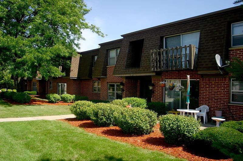 1st image of 512 N 10th St APT 33
