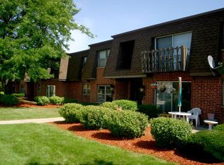 512 N 10th St APT 33, De Pere, WI 54115