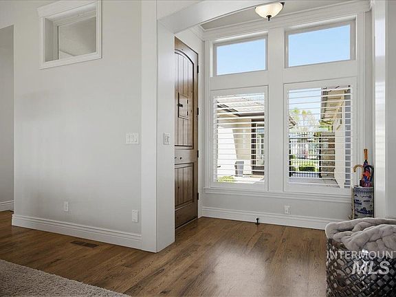 3rd image of 4635 W Braveheart St