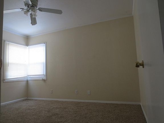 5th image of 1556 W 21st St