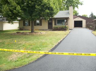 1009 Claude St, Menasha, WI 54952