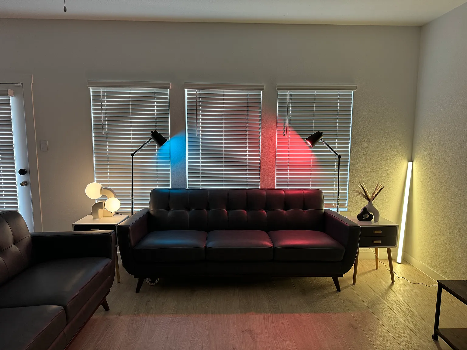 4 bed, 2257 sqft, $2,700 — Photo 2