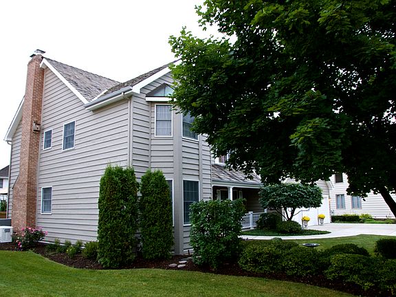2nd image of 1913 Fox Meadow Ct