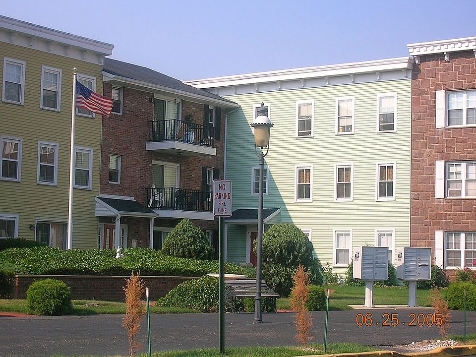 2nd image of 1006 Unicorn Way APT N002