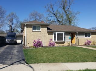 740 N Neva Ave, Addison, IL 60101