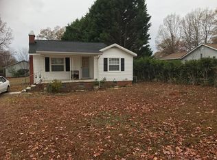 8 Hudson St, Taylors, SC 29687