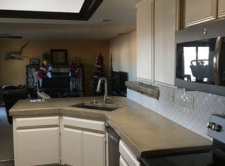 14720 Erie Rd, Apple Valley, CA 92307