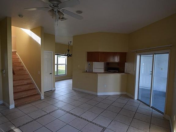 5th image of 222 Carpenters Way APT 55