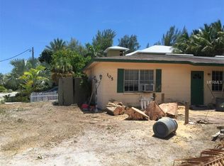 105 34th St, Holmes Beach, FL 34217