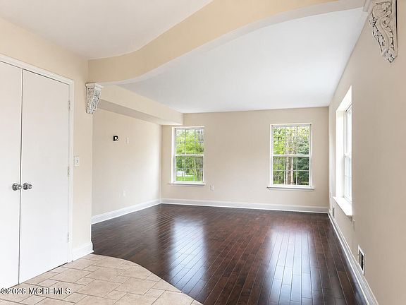 4th image of 14 Aspen Court