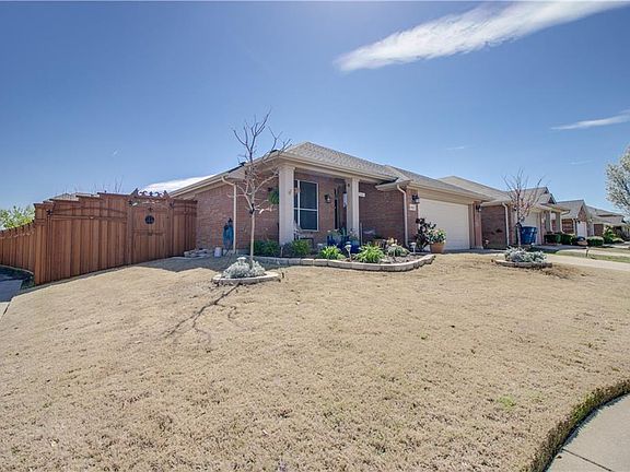 2nd image of 4522 Sunmeadow Ln