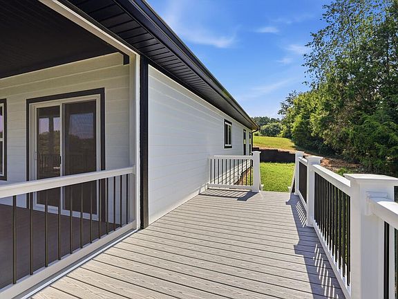 3rd image of 114 River Front Dr