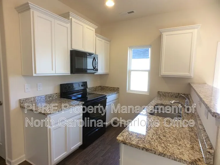 6008 Vista Woods Ln — Photo 6