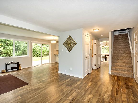 3rd image of 9350 Friends Ln SE