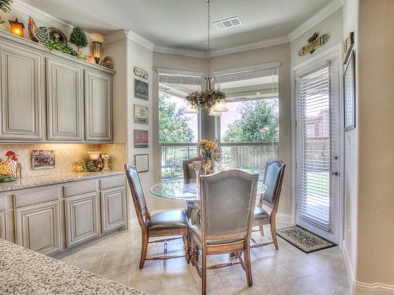 8117 Haltered Horse Ln — Photo 4