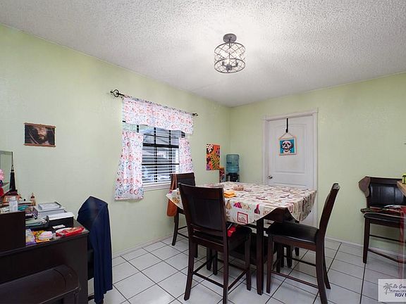 4th image of 4660 Central Cir