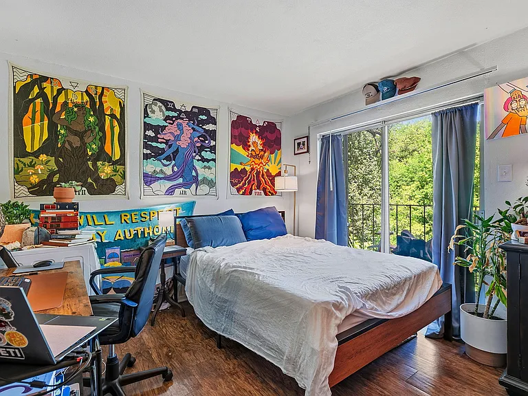 710 E Dean Keeton St #203 — Photo 4