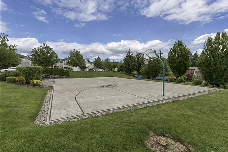571 NW Nesvik Way — Photo 13