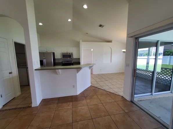 3011 SW 14th Ct, Cape Coral, FL 33914