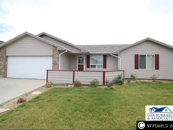 2323 Absaroka Trl, Bar Nunn, WY 82601