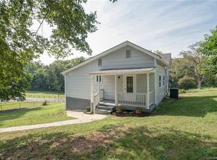 106 Dogwood St, Cramerton, NC 28032