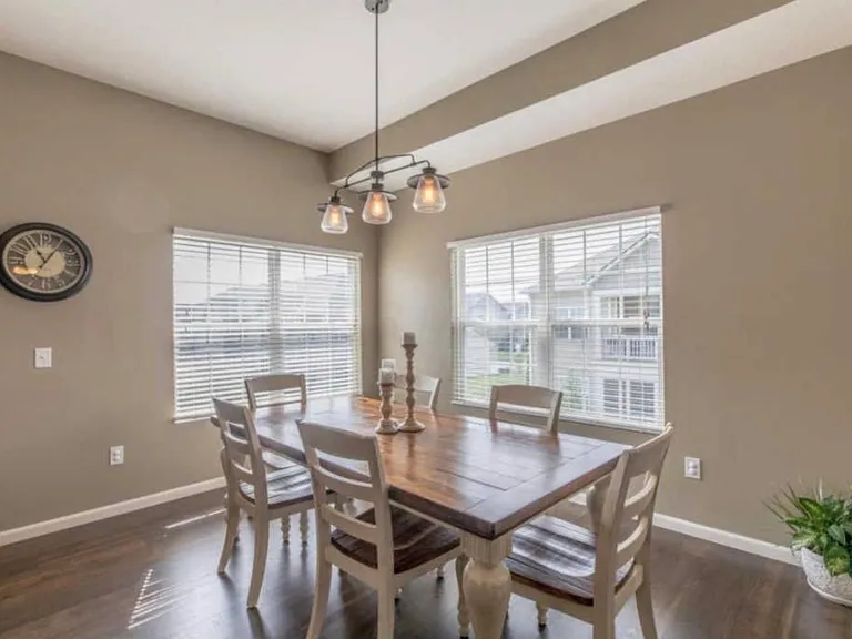 1425 Carylake Cir — Photo 8