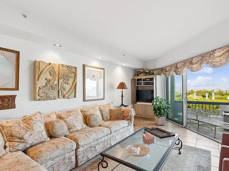 260 Dune Rd #79 — Photo 6