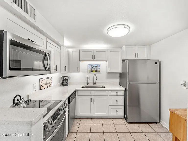 2700 N Highway A1A #13-212 — Photo 13