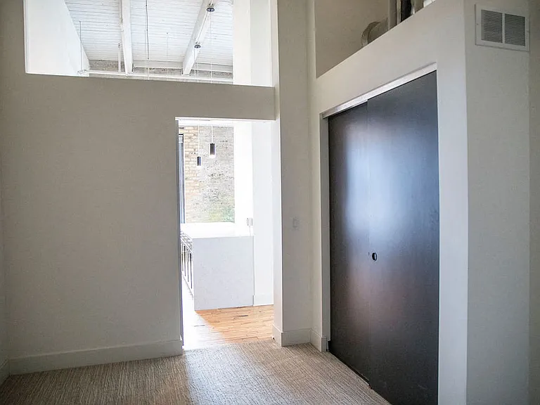 Maxwell Lofts — Photo 34