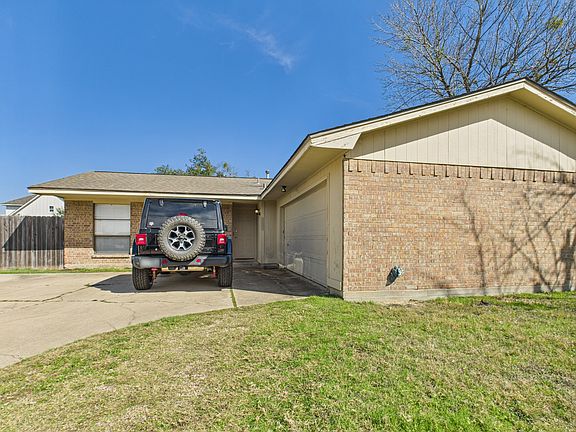 2nd image of 903 Welsh Ave