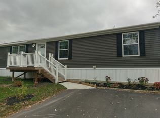 29 Pine Ln, Stillwater, NY 12170
