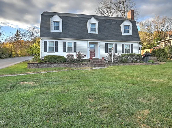 1606 Overhill Rd, Bristol, VA 24201