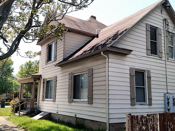 5th image of 727 E Colfax Ave