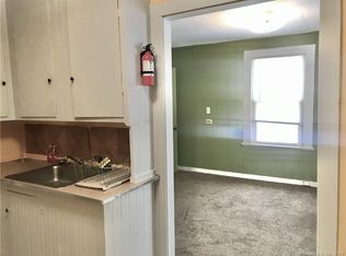 31 Huntington Ave #4, Norwich, CT 06360