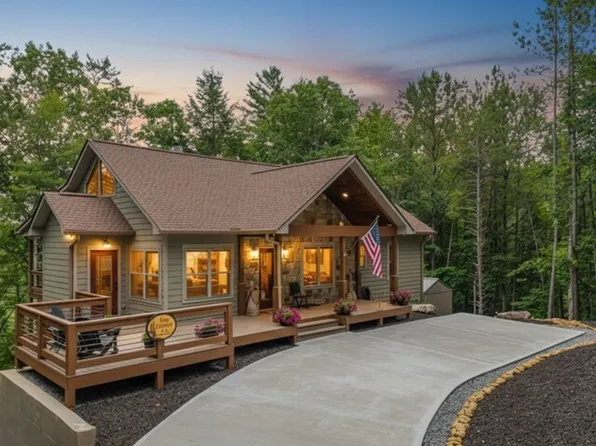 314 Lake View Ln, Ellijay, GA 30536