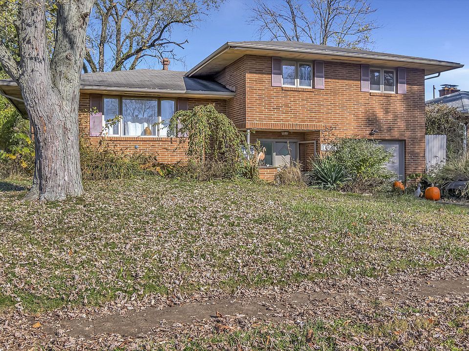 1st image of 1082 Marland Dr N
