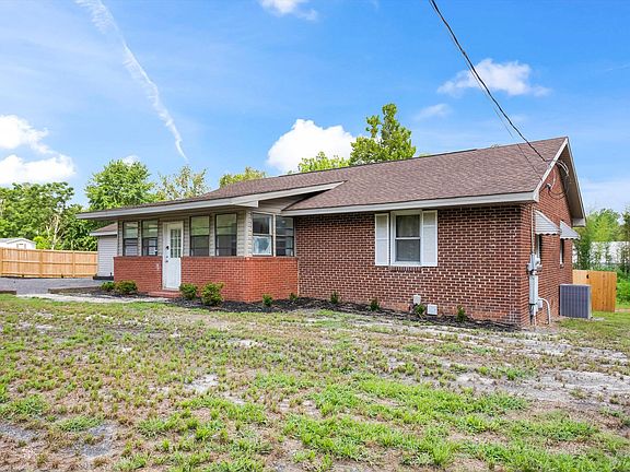 2nd image of 3143 Wagener Rd