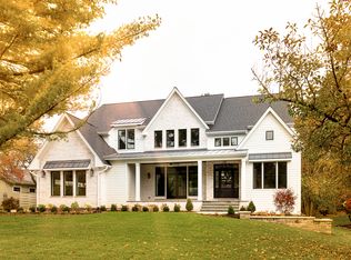 530 White Oak Dr, Naperville, IL