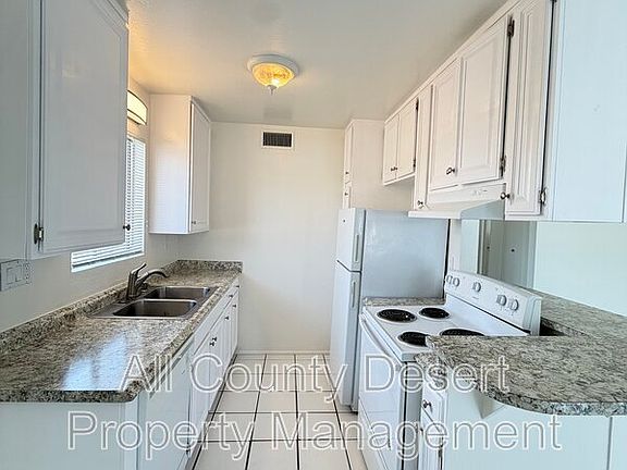 2nd image of 550 El Cielo Rd #15
