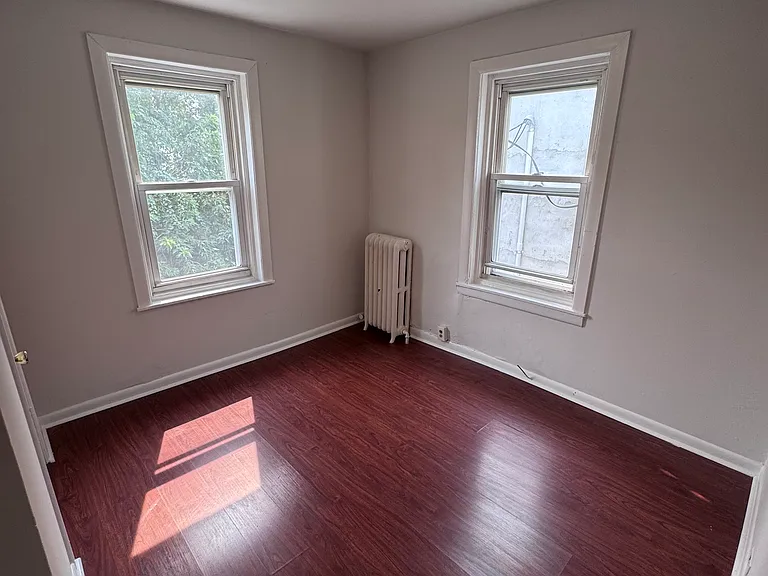 1525 N Robinson St — Photo 4
