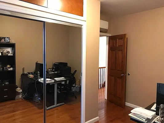 Rented by Signature Spaces NYC Corp | media 37