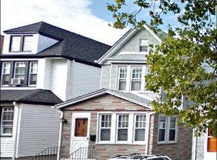 7816 62nd St, Glendale, NY 11385