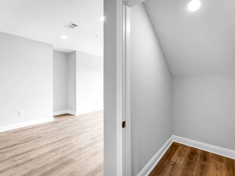 Barrington Pointe — Photo 19