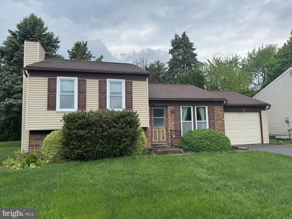 2804 Pebblebrook Dr, Lancaster, PA 17601