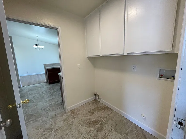 21256 Vidal Ct — Photo 24