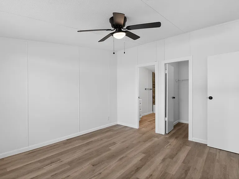 1134 Robinson Ave — Photo 8