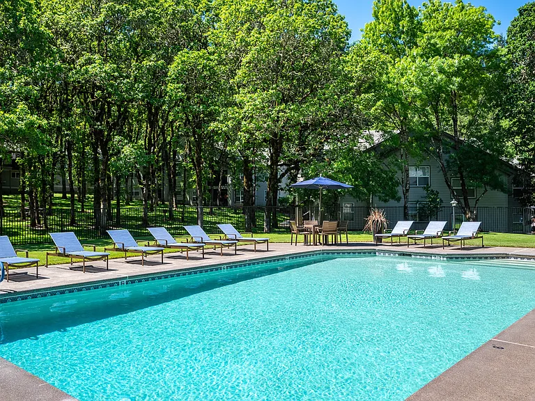 Witham Hill Oaks | Outdoor Pool