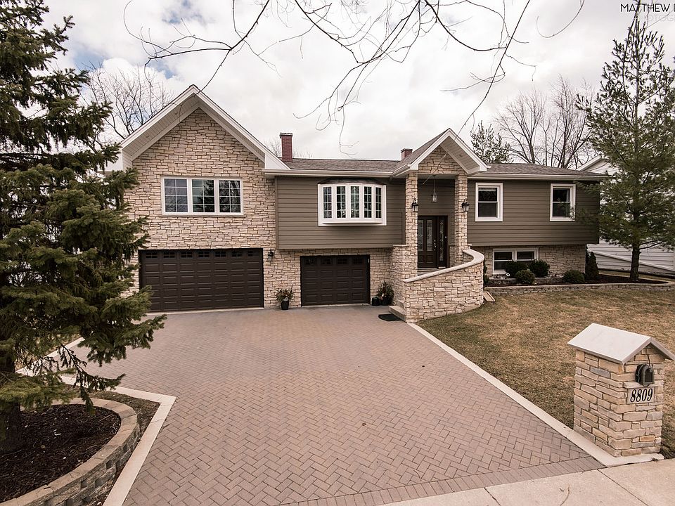 1st image of 8809 S 84th Ct