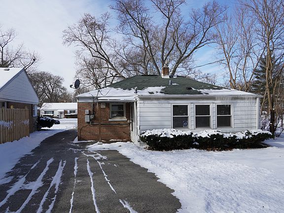 3rd image of 17563 Western Ave